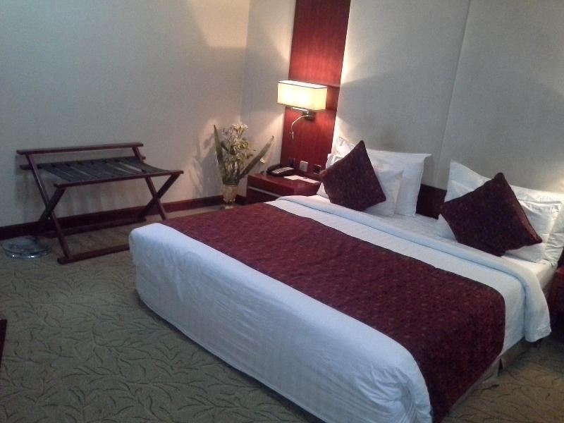 Chelsea Hotel Abuja Kültér fotó
