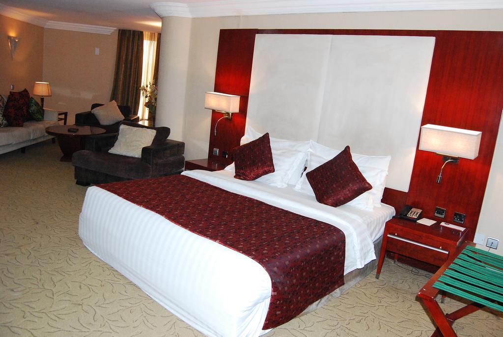 Chelsea Hotel Abuja Szoba fotó
