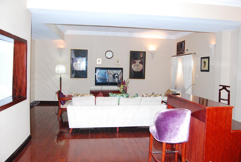 Chelsea Hotel Abuja Szoba fotó