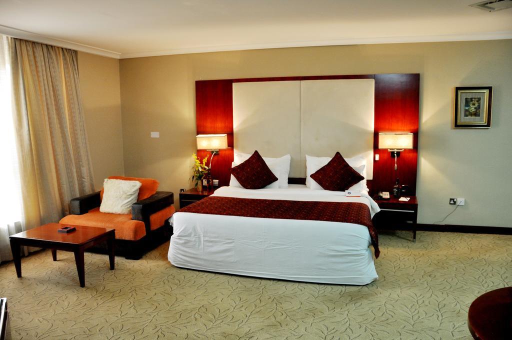 Chelsea Hotel Abuja Szoba fotó