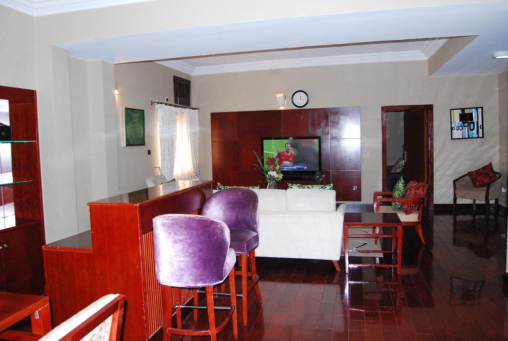Chelsea Hotel Abuja Szoba fotó