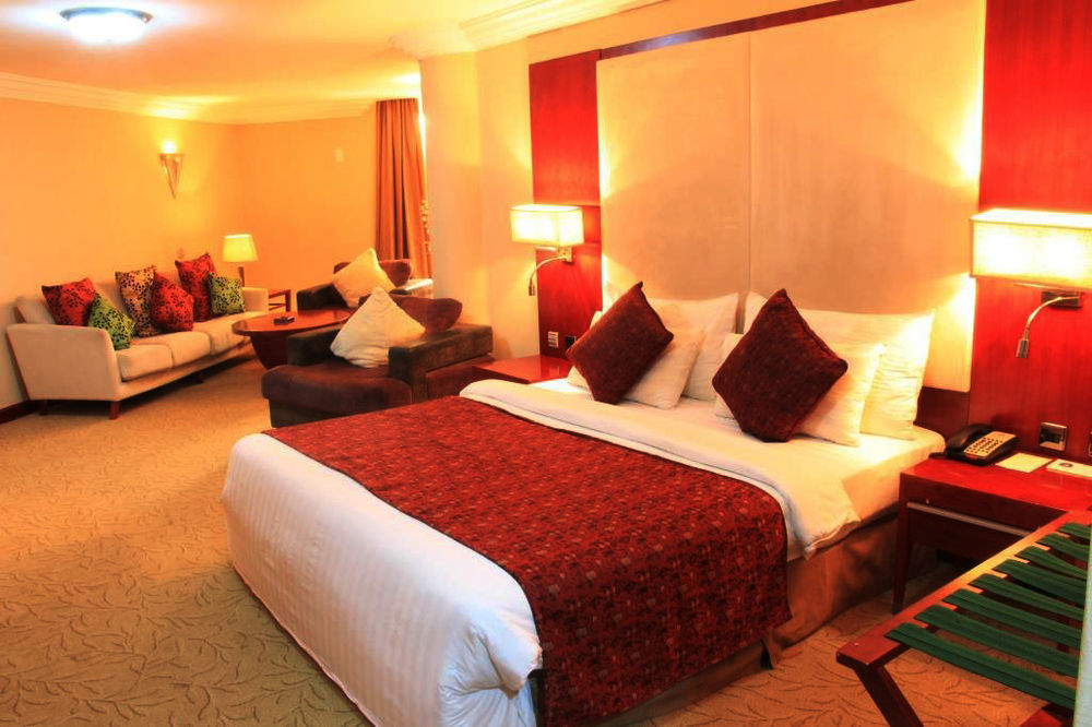 Chelsea Hotel Abuja Kültér fotó
